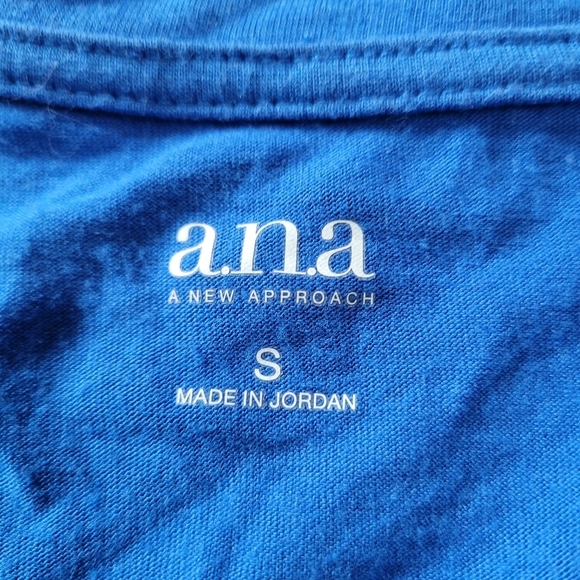 a.n.a Bundle of 2 Orange and Blue Short Sleeve Casual T-shirts Size Womens Small - Picture 8 of 10